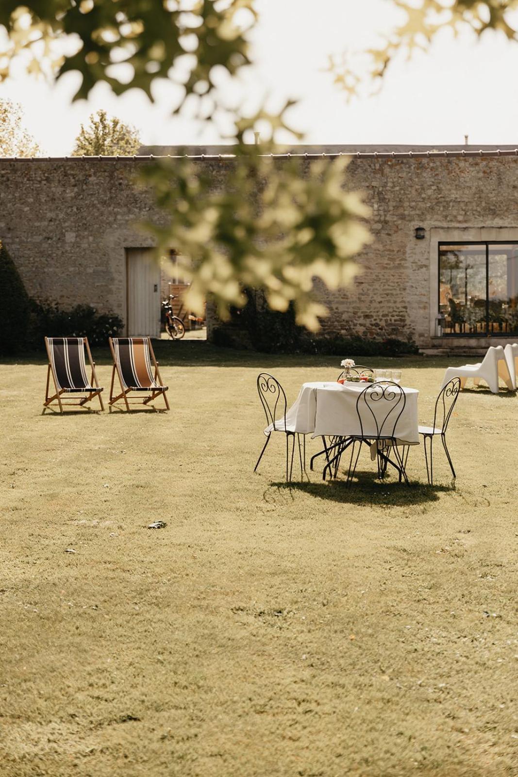 Le Clos Poulain Petits Gites De Charme Et Chambres D'Hotes Familiales Au Calme Proche Bayeux Et Des Plages Nonant Exterior foto